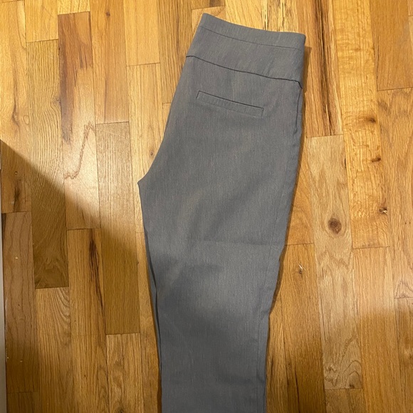 Capri dress pants - Picture 2 of 2